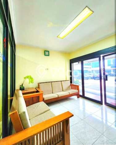 Ruko Dijual di Prime Area Jakarta Selatan Luas 210m2 Ruko Dijual di Prime Area Jakarta Selatan Luas 210m2