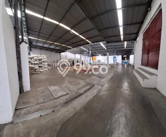 Untuk Dijual! Pabrik di Malang Kota Malang LT 3951m2 / LB 3660m2 Kawasan Strategis Untuk Dijual! Pabrik di Malang Kota Malang LT 3951m2 / LB 3660m2 Kawasan Strategis