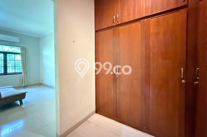 Rumah Mewah LB 344m2 Siap Pakai Desain Elegan di Kemang, Jakarta Selatan Rumah Mewah LB 344m2 Siap Pakai Desain Elegan di Kemang, Jakarta Selatan