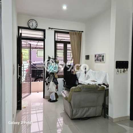 Rumah Asri area Taman Kopo Indah, Bandung, Luas 266m² Bangunan 210m² Rumah Asri area Taman Kopo Indah, Bandung, Luas 266m² Bangunan 210m²
