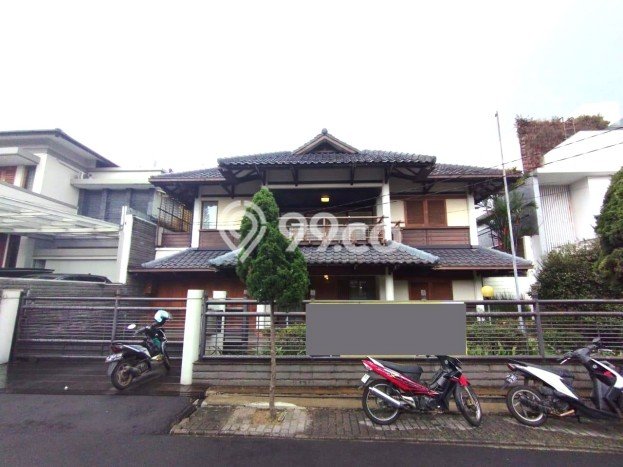 PROMO TERBATAS! Rumah Premium di Setiabudi, Bandung, LT 618m² Bangunan 484m² PROMO TERBATAS! Rumah Premium di Setiabudi, Bandung, LT 618m² Bangunan 484m²