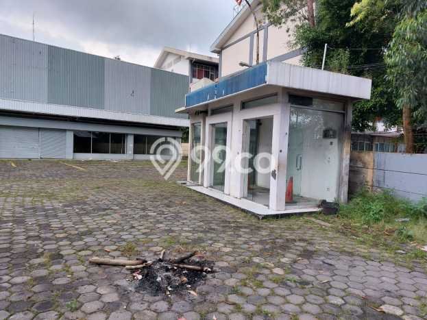 Komersial Bagus Dijual LB 1000m2 Lokasi Strategis Bandung Area Cocok untuk Berbisnis Komersial Bagus Dijual LB 1000m2 Lokasi Strategis Bandung Area Cocok untuk Berbisnis