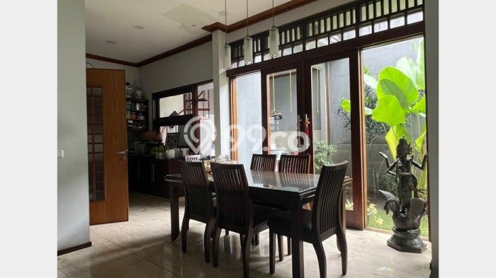 Dijual Rumah Luas Elegan Dengan View Cantik di Setiabudi, Bandung Dijual Rumah Luas Elegan Dengan View Cantik di Setiabudi, Bandung