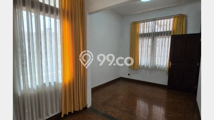 Rumah Luxury Modern Siap Huni di Setiabudi Bandung Rumah Luxury Modern Siap Huni di Setiabudi Bandung
