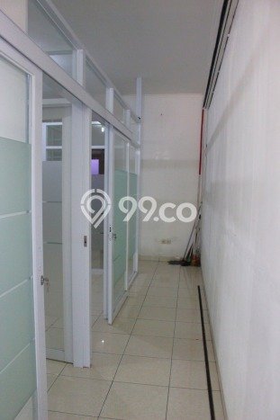 Unit Ruko Disewa Lokasi Coblong, Bandung Spesifikasi Luas Bangunan 102m2 Unit Ruko Disewa Lokasi Coblong, Bandung Spesifikasi Luas Bangunan 102m2