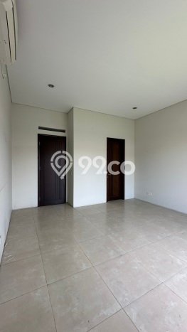 HARGA SPECIAL! Rumah Nyaman area , Bandung, Luas 360m2m² LB 265m2m² BISA KPR! HARGA SPECIAL! Rumah Nyaman area , Bandung, Luas 360m2m² LB 265m2m² BISA KPR!