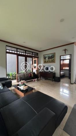 Dijual Rumah Luas Elegan Dengan View Cantik di Setiabudi, Bandung Dijual Rumah Luas Elegan Dengan View Cantik di Setiabudi, Bandung