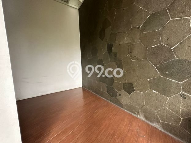 Rumah Elit Modern Tanpa Renovasi di Pasteur Bandung Rumah Elit Modern Tanpa Renovasi di Pasteur Bandung