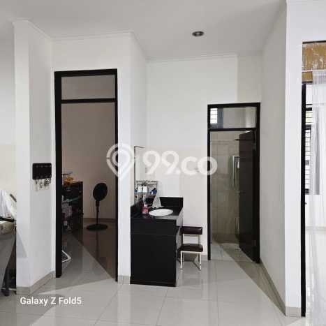 Rumah Asri area Taman Kopo Indah, Bandung, Luas 266m² Bangunan 210m² Rumah Asri area Taman Kopo Indah, Bandung, Luas 266m² Bangunan 210m²
