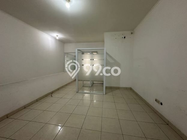 Unit Ruko Disewa Lokasi Coblong, Bandung Spesifikasi Luas Bangunan 102m2 Unit Ruko Disewa Lokasi Coblong, Bandung Spesifikasi Luas Bangunan 102m2