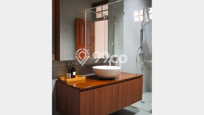 Jual Rumah Mewah Elegan Dengan View Cantik di Ragunan, Jakarta Selatan Jual Rumah Mewah Elegan Dengan View Cantik di Ragunan, Jakarta Selatan