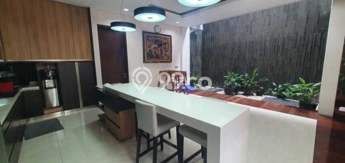 HUNIAN PILIHAN! Rumah area , Luas 220m2m² Bangunan 525m2m² HUNIAN PILIHAN! Rumah area , Luas 220m2m² Bangunan 525m2m²