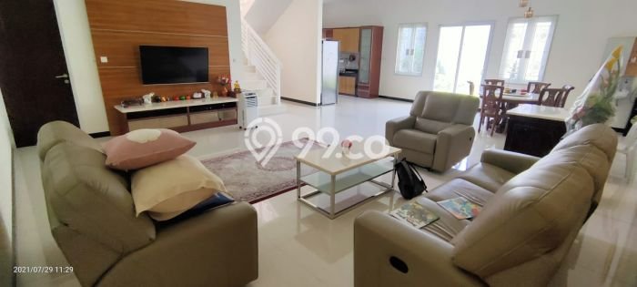 For Sale! Luxury House LT 405m2 Desain Elegan di Taman Holis Indah For Sale! Luxury House LT 405m2 Desain Elegan di Taman Holis Indah