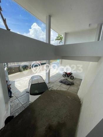 For Sale! Luxury House LT 338m2 Desain Modern di Sayap Dago For Sale! Luxury House LT 338m2 Desain Modern di Sayap Dago
