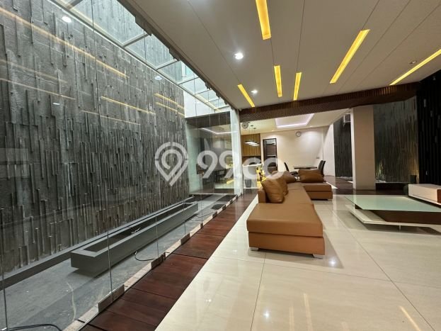 Hunian Elit LB 500m2 Siap Pakai Desain Elegan di Pasteur, Bandung Hunian Elit LB 500m2 Siap Pakai Desain Elegan di Pasteur, Bandung