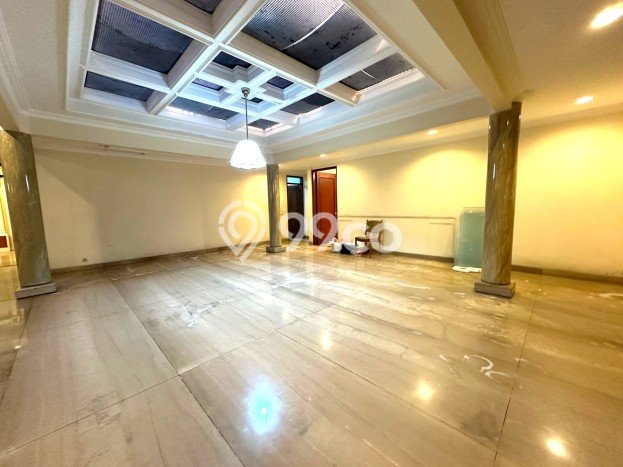 PROMO TERBATAS! Rumah Premium di Setiabudi, Bandung, LT 618m² Bangunan 484m² PROMO TERBATAS! Rumah Premium di Setiabudi, Bandung, LT 618m² Bangunan 484m²