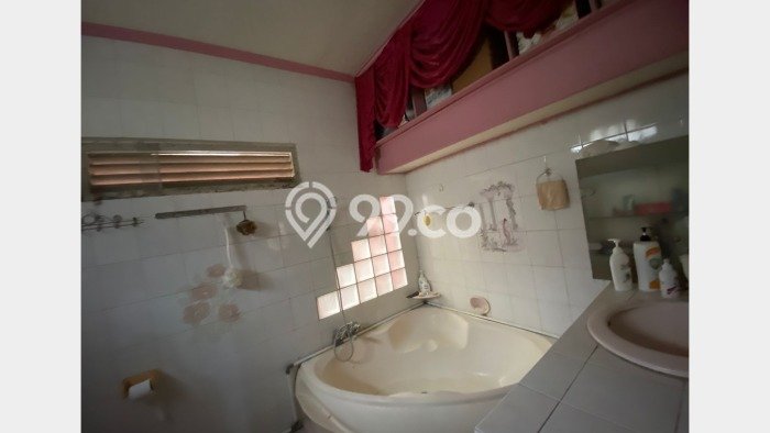 Siap Huni Hunian Elit 6 Kamar di Antapani Dekat ke Mana Saja Siap Huni Hunian Elit 6 Kamar di Antapani Dekat ke Mana Saja
