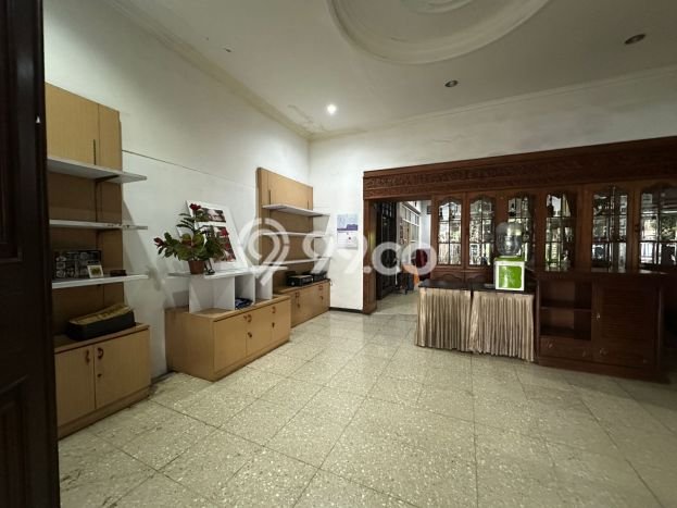 For Sale! Luxury House LT 600m2 Desain Modern di Bandung Kota For Sale! Luxury House LT 600m2 Desain Modern di Bandung Kota