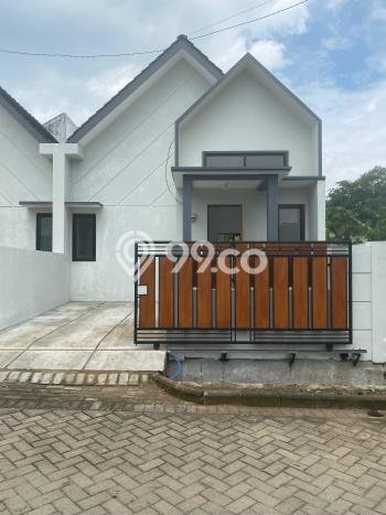 Rumah Akses Mudah di Singosari, Malang, Luas 94m2m² Bangunan 42m2m² Rumah Akses Mudah di Singosari, Malang, Luas 94m2m² Bangunan 42m2m²
