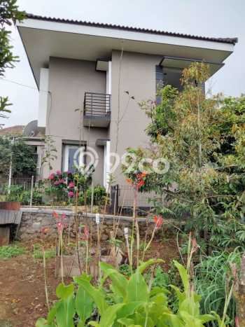 Jual Rumah Luas Megah Dengan View Cantik di Batu, Malang Jual Rumah Luas Megah Dengan View Cantik di Batu, Malang