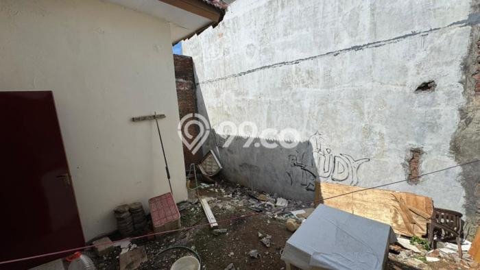 Rumah Luas Asri 2 KT Siap Pakai di Merjosari Malang Rumah Luas Asri 2 KT Siap Pakai di Merjosari Malang