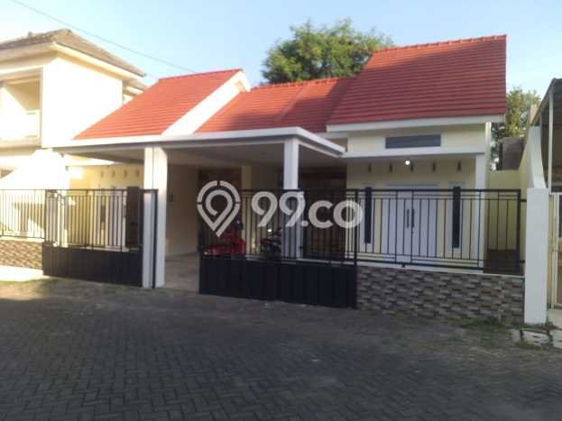 Rumah Minimalis 4 KT di Batu Malang Unfurnished Rumah Minimalis 4 KT di Batu Malang Unfurnished