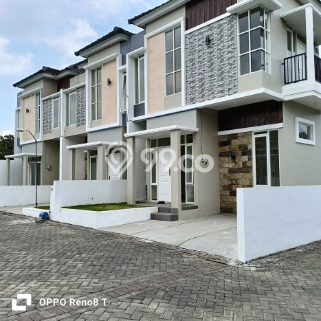 Rumah Asri 3 Kamar View Kota di Sukun, Malang Rumah Asri 3 Kamar View Kota di Sukun, Malang