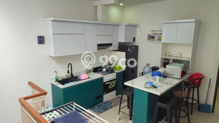 Rumah Luas Asri 4 KT Siap Pakai di harapan indah Bekasi Rumah Luas Asri 4 KT Siap Pakai di harapan indah Bekasi