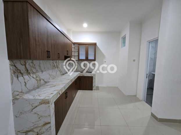 Rumah Minimalis 4 KT LT 120m2 di Kota Wisata Rumah Minimalis 4 KT LT 120m2 di Kota Wisata