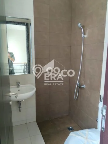 Disewakan! Rumah 2 Kamar Tidur &
2 Kamar Mandi di Summarecon Crown Gading, Bekasi Disewakan! Rumah 2 Kamar Tidur &
2 Kamar Mandi di Summarecon Crown Gading, Bekasi