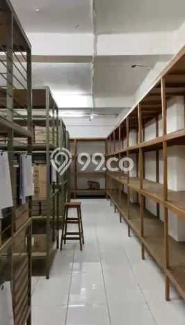 Unit Komersial Dijual di Jakarta Pusat LT 512m2 & LB 1350m2 Unit Komersial Dijual di Jakarta Pusat LT 512m2 & LB 1350m2