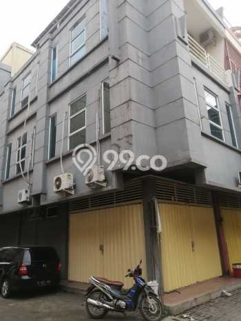 Ruko Dijual di Jakarta Utara LT 63m2 & LB 148m2 Lokasi Terbaik! Ruko Dijual di Jakarta Utara LT 63m2 & LB 148m2 Lokasi Terbaik!