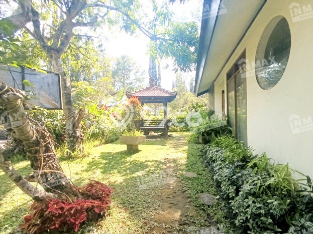 Jual Cepat Rumah LT 590m2m² / LB 150m2m² di Pusat Kota Batu, Batu Jual Cepat Rumah LT 590m2m² / LB 150m2m² di Pusat Kota Batu, Batu