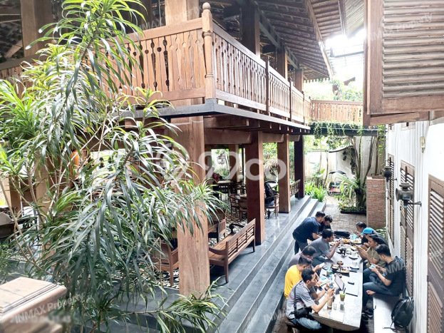 Komersial Dijual di Klojen LT 1312m2, LB 800m2 Solusi Investasi Cerdas Komersial Dijual di Klojen LT 1312m2, LB 800m2 Solusi Investasi Cerdas