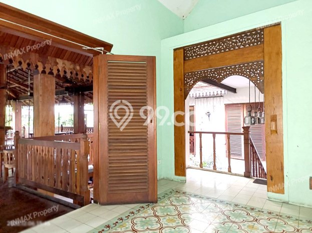Komersial Dijual di Klojen LT 1312m2, LB 800m2 Solusi Investasi Cerdas Komersial Dijual di Klojen LT 1312m2, LB 800m2 Solusi Investasi Cerdas