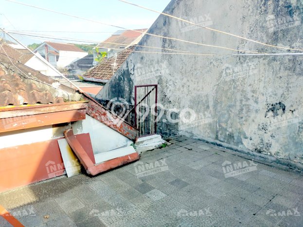 Jual Rumah Eksklusif 4 KT di Pulau-pulau, Malang Jual Rumah Eksklusif 4 KT di Pulau-pulau, Malang