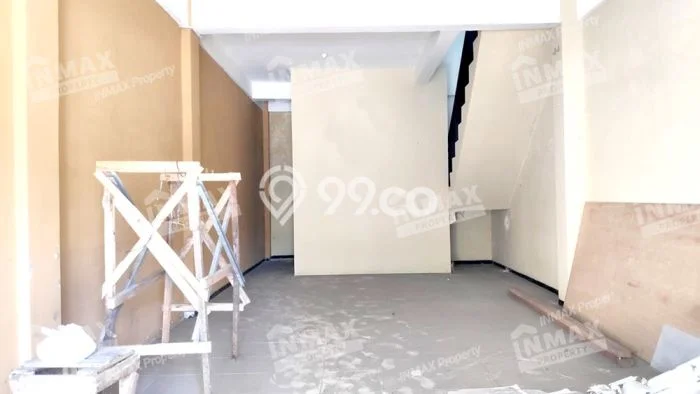 Ruko untuk Disewa di Pusat Malang Luas Bangunan 112m2 Ruko untuk Disewa di Pusat Malang Luas Bangunan 112m2