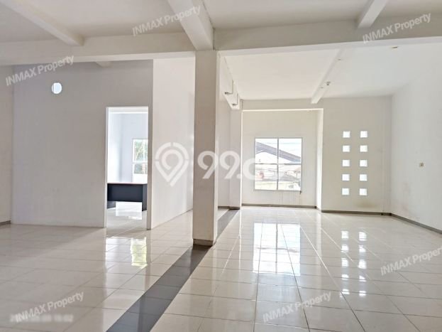 AREA KOMERSIAL! Ruko For Rent Kawasan Blimbing, Luas 360m², Jalan Strategis, Siap Bisnis AREA KOMERSIAL! Ruko For Rent Kawasan Blimbing, Luas 360m², Jalan Strategis, Siap Bisnis