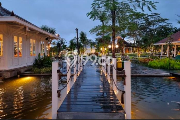 AREA BISNIS! Ruko di Sleman, Luas 300m², Jalan Utama, Strategis AREA BISNIS! Ruko di Sleman, Luas 300m², Jalan Utama, Strategis