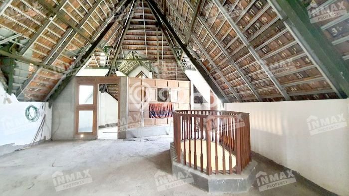 Rumah Siap Huni LT 210m² / LB 300m² di Lokasi Strategis Malang Kota, Malang Rumah Siap Huni LT 210m² / LB 300m² di Lokasi Strategis Malang Kota, Malang