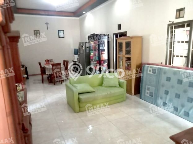 UNIT SPESIAL! Rumah area Araya, 2 KM, Akses Fasilitas, Luas 248m² Bangunan 110m² UNIT SPESIAL! Rumah area Araya, 2 KM, Akses Fasilitas, Luas 248m² Bangunan 110m²