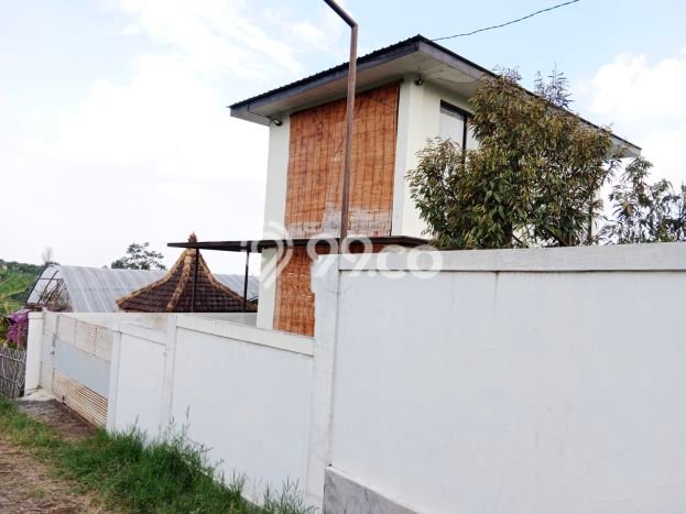 Jual Rumah Modern 2 KT di Batu, Malang Jual Rumah Modern 2 KT di Batu, Malang