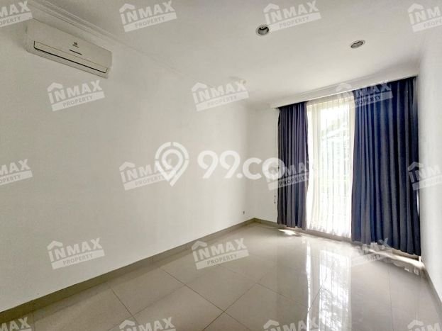 Rumah Elit LB 330m2 Siap Huni Desain Elegan di Araya, Malang Rumah Elit LB 330m2 Siap Huni Desain Elegan di Araya, Malang