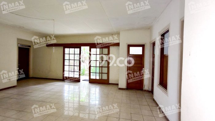 Rumah Mewah Dijual LT 692m2 di Klojen, Malang Rumah Mewah Dijual LT 692m2 di Klojen, Malang