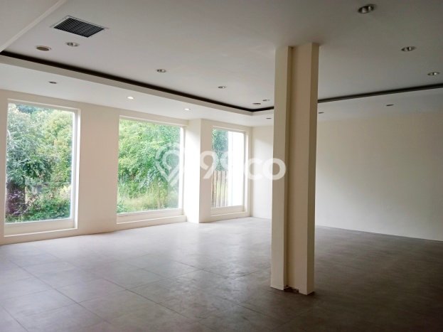 Rumah Bagus Siap Huni Di Klojen Luas 400m2 Aman Rumah Bagus Siap Huni Di Klojen Luas 400m2 Aman
