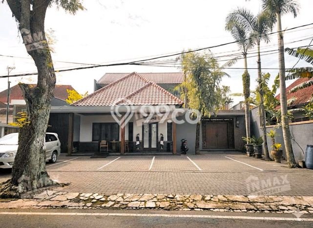 Hunian Mewah Dijual LT 645m2 di Klojen, Malang Hunian Mewah Dijual LT 645m2 di Klojen, Malang