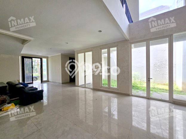 Rumah Luxury Modern Siap Huni di Araya Malang Rumah Luxury Modern Siap Huni di Araya Malang