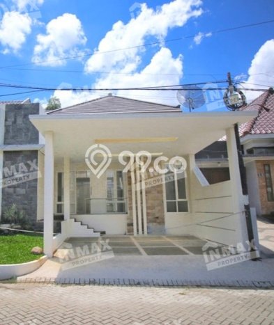 Disewakan! Rumah 3 Kamar Tidur &
2 Kamar Mandi di Dieng Tidar, Malang Disewakan! Rumah 3 Kamar Tidur &
2 Kamar Mandi di Dieng Tidar, Malang