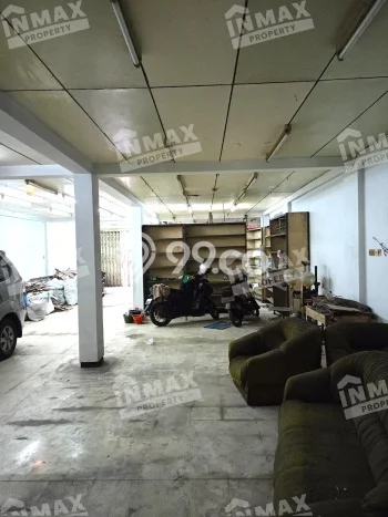 Unit Ruko Paling Strategis di Rungkut Surabaya dengan LB 550m2 Unit Ruko Paling Strategis di Rungkut Surabaya dengan LB 550m2