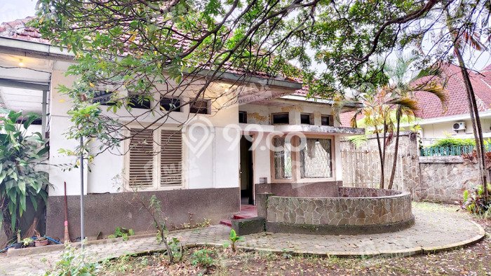 Rumah Mewah Dijual LT 692m2 di Klojen, Malang Rumah Mewah Dijual LT 692m2 di Klojen, Malang